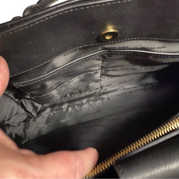 Michael Kors Gold Studded Saffiano Leather Kellen Satchel Bag. Black. Pristine - Picture 16 of 16